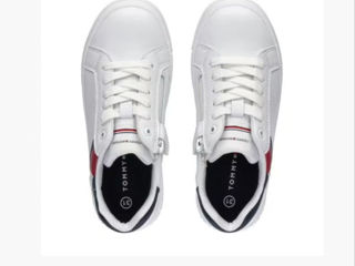 Ghete Tommy Hilfiger, noi