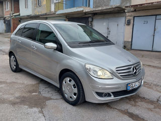 Mercedes B-Class foto 6