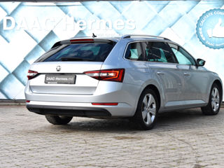 Skoda Superb foto 4