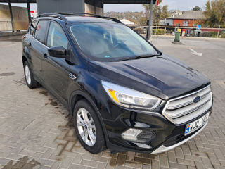 Ford Escape foto 2