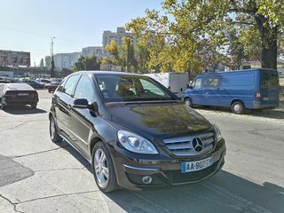 Mercedes B Class foto 2