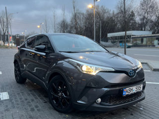 Toyota C-HR foto 3