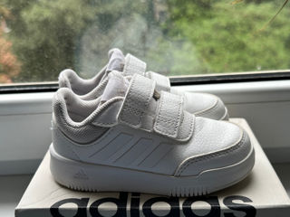 Ghete Adidas mărimea 23.