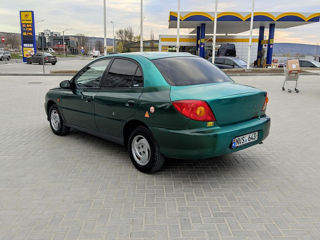 KIA Rio foto 5