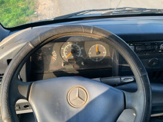 Mercedes 308 foto 9
