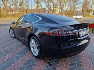 Tesla Model S foto 3