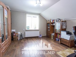 Com. Grătiești! casă 2 nivele, 3 camere cu living spațios, euroreparație! 160 mp + 3 ari! foto 9