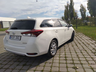 Toyota Auris foto 3