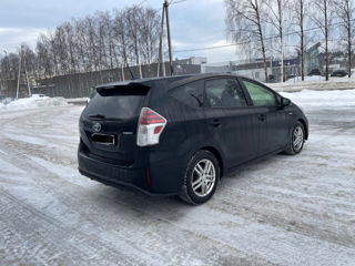 Toyota Prius + foto 8