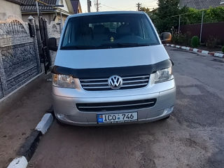 Volkswagen Caravelle foto 2