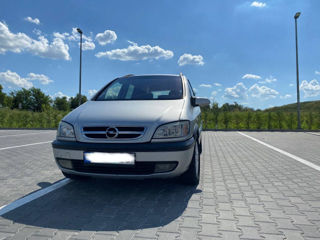 Opel Zafira foto 10