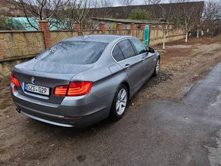 BMW 5 Series foto 4