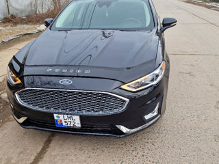 Ford Fusion foto 1