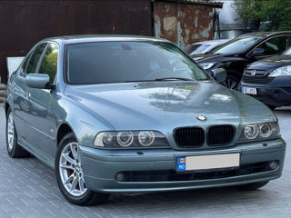 BMW 5 Series foto 5