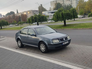 Volkswagen Jetta foto 4