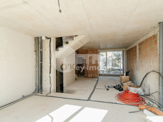 Townhouse cu 3 nivele, 190 mp, Centru, 300 000 € foto 4