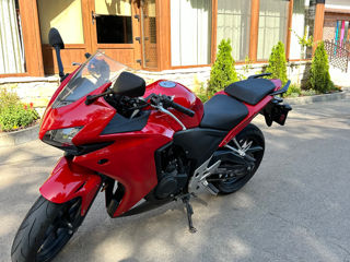 Honda CBR 500R foto 2