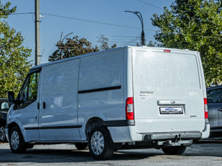 Ford Transit foto 2