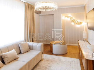 Apartament cu 2 camere, 83 m², Botanica, Chișinău foto 2