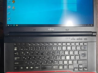 Fujitsu Lifebook A574/k i5/8Gb/256Gb фото 2