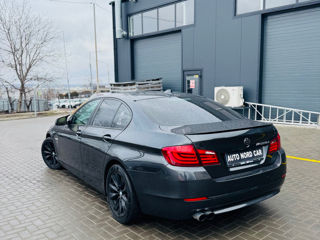 BMW 5 Series foto 3