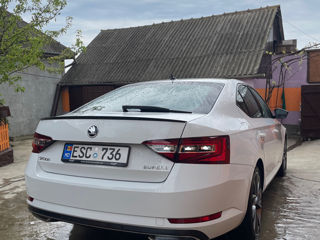 Skoda Superb foto 6