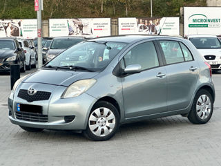 Toyota Yaris foto 4