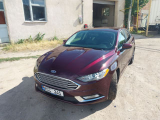 Ford Fusion foto 4