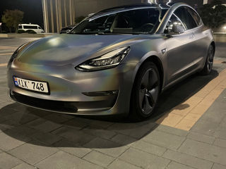 Tesla Model 3 foto 5