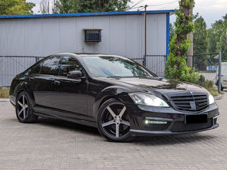 Mercedes S-Class