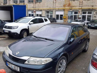 Renault Laguna foto 2