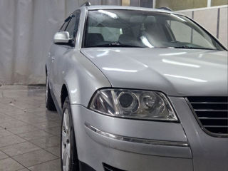 Volkswagen Passat foto 3