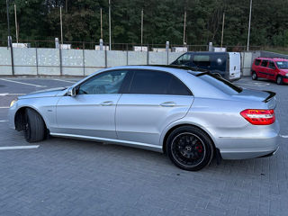 Mercedes E-Class foto 5