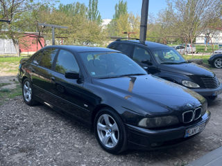 BMW 5 Series foto 2