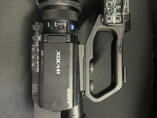 Видеокамера Sony PXW-X70 фото 0
