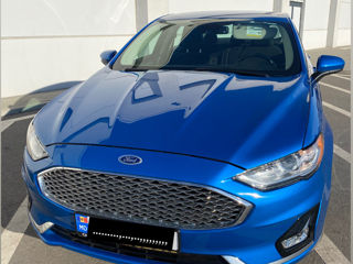 Ford Fusion foto 2