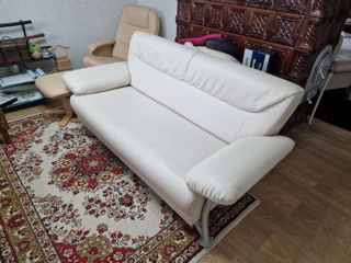 Vând canapea 3+2+1 piele alba/crem 400 eur foto 6