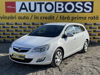 Opel Astra foto 1