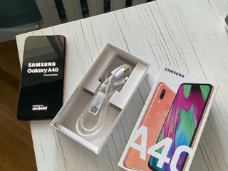 Samsung Galaxy A40 foto 1