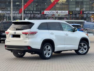 Toyota Highlander foto 4