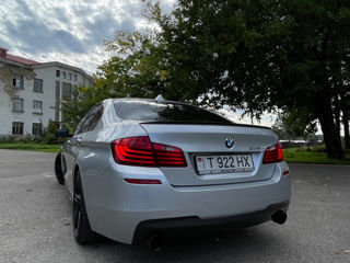 BMW 5 Series foto 6