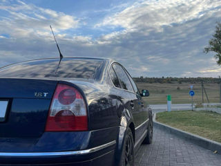 Volkswagen Passat foto 3