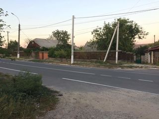Casa strada principala or. Criuleni (35 km de la Chisinau, asfalt, lot mare cu pomi fructiferi,beci) foto 5