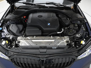 BMW 3 Series foto 6