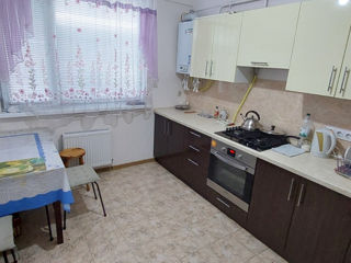 Apartament cu 2 camere, 55 m², Botanica, Chișinău foto 6