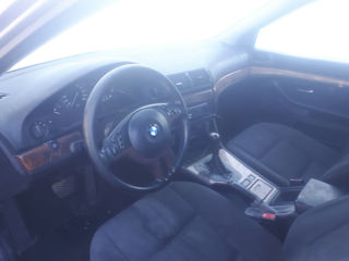 BMW 5 Series foto 3