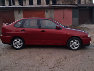 Seat Cordoba foto 8