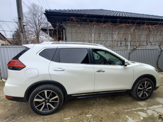 Nissan X-Trail foto 3