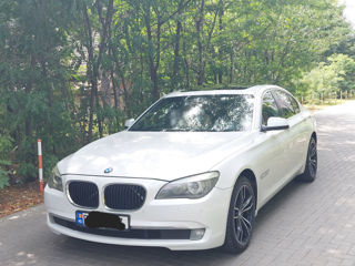 BMW 7 Series foto 2