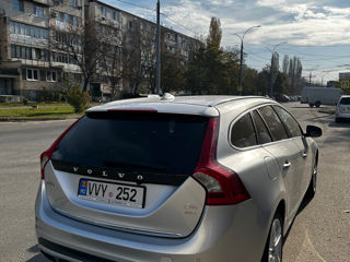 Volvo V60 foto 3